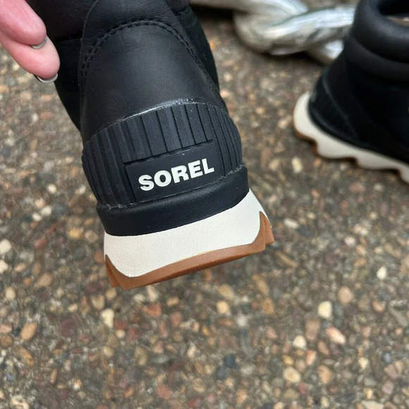 Sorel Kinetic Conquest Black Waterproof Boots Size 6 NIB - Picture 5 of 9